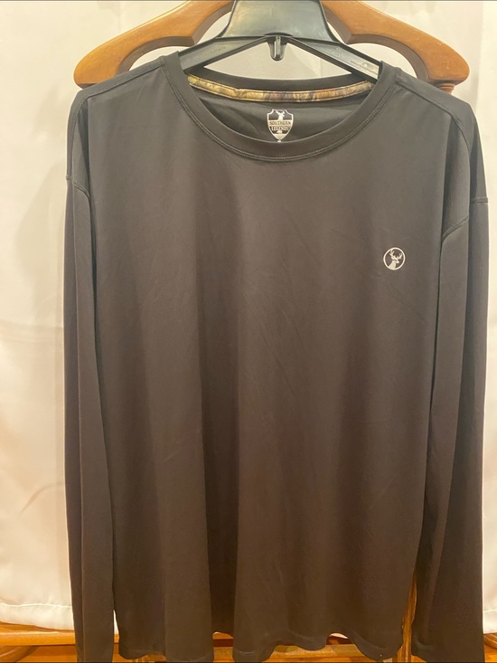 Southern Legends Other - Southern Legends Men's Long-Sleeve Crewneck Shirt - Black with Subtle Logo